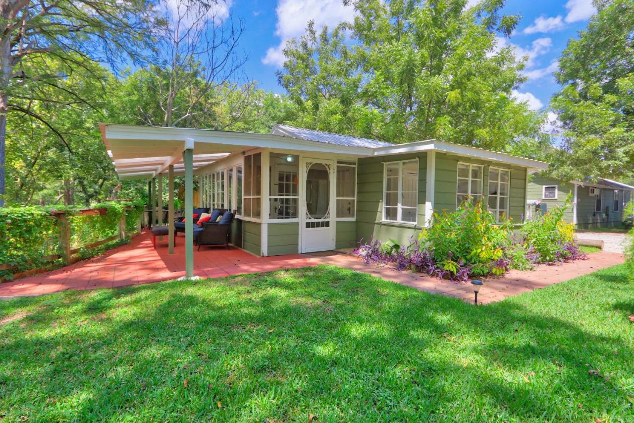Creekside Cabins - The Getaway Vila Wimberley Exterior foto